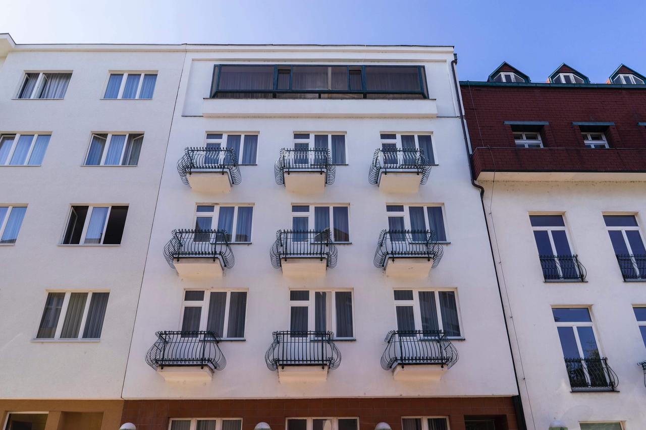 Penzion Homer Podebrady Exterior photo